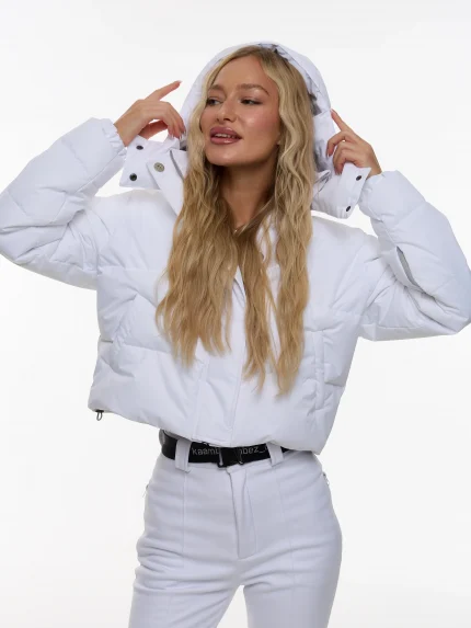 Женская куртка укороченная из мембраны