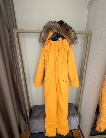 Женский зимний мембранный комбинезон Кэмел 52 Оптима