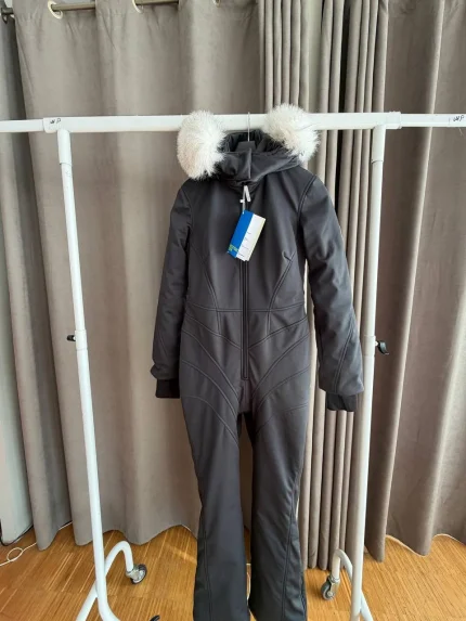 Женский зимний комбинезон из софтшелла Черный 3