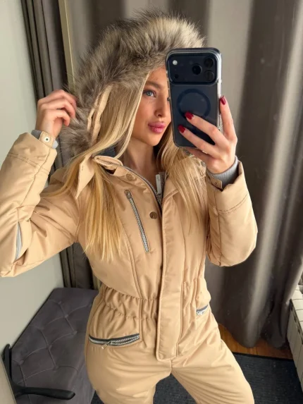 Женский зимний мембранный комбинезон Латте